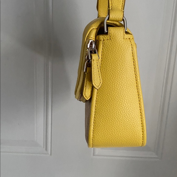 Kate Spade NY Yellow Leather 'Run Around Raffia' Dot Large Flap Crossbody Bag - Picture 5 of 17